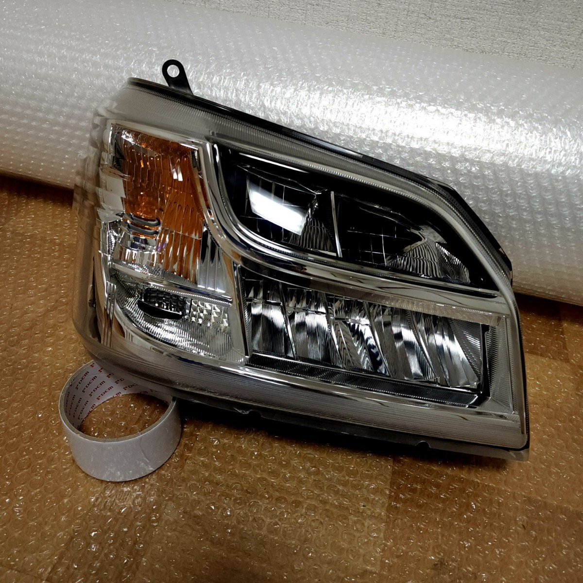 驚きの破格値，品質保証 希少 ハイゼット トラック 後期 純正 LED ヘッドライト 右 運転席側 S500P S510P STANLEY W4567 検索)テール フォグ グリル 棚D135
