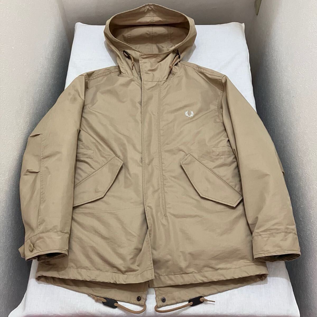 美品 3WAY FREDPERRY フレッドペリー ショートフィッシュテール