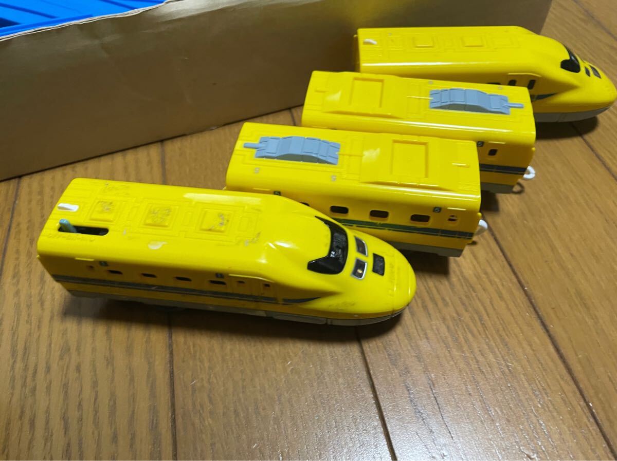 プラレール 自動のりかえ駅とドクターイエローセット 中間車増結 4両 
