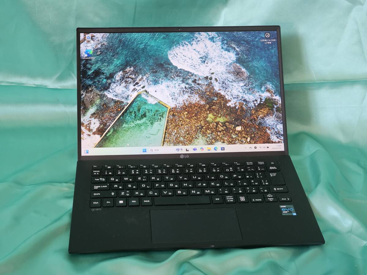 LG Gram 14z90p-ka55j1 第11世代インテル Core i5-1135G7 最大37時間