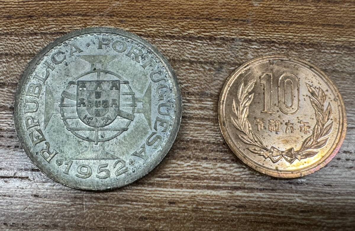 激激レア！ 1952年 ポルトガル領 マカオ 5パタカ銀貨 硬貨 コイン