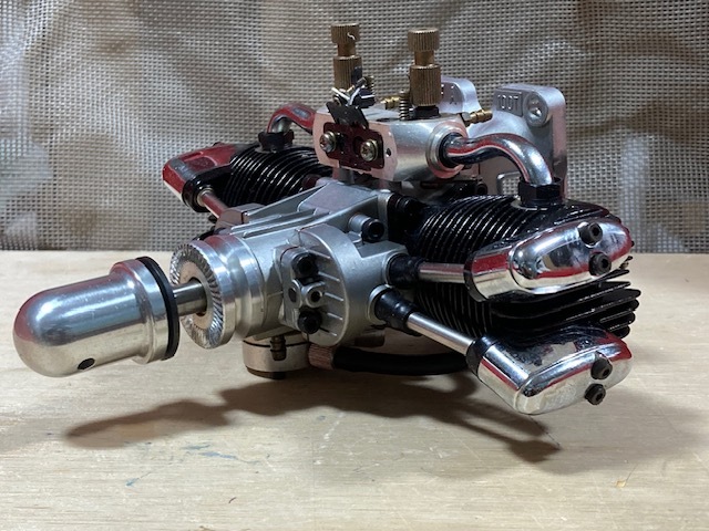 SAITO 齋藤製作所 FA-100T 4サイクル180度水平対向2気筒エンジン | SAITO