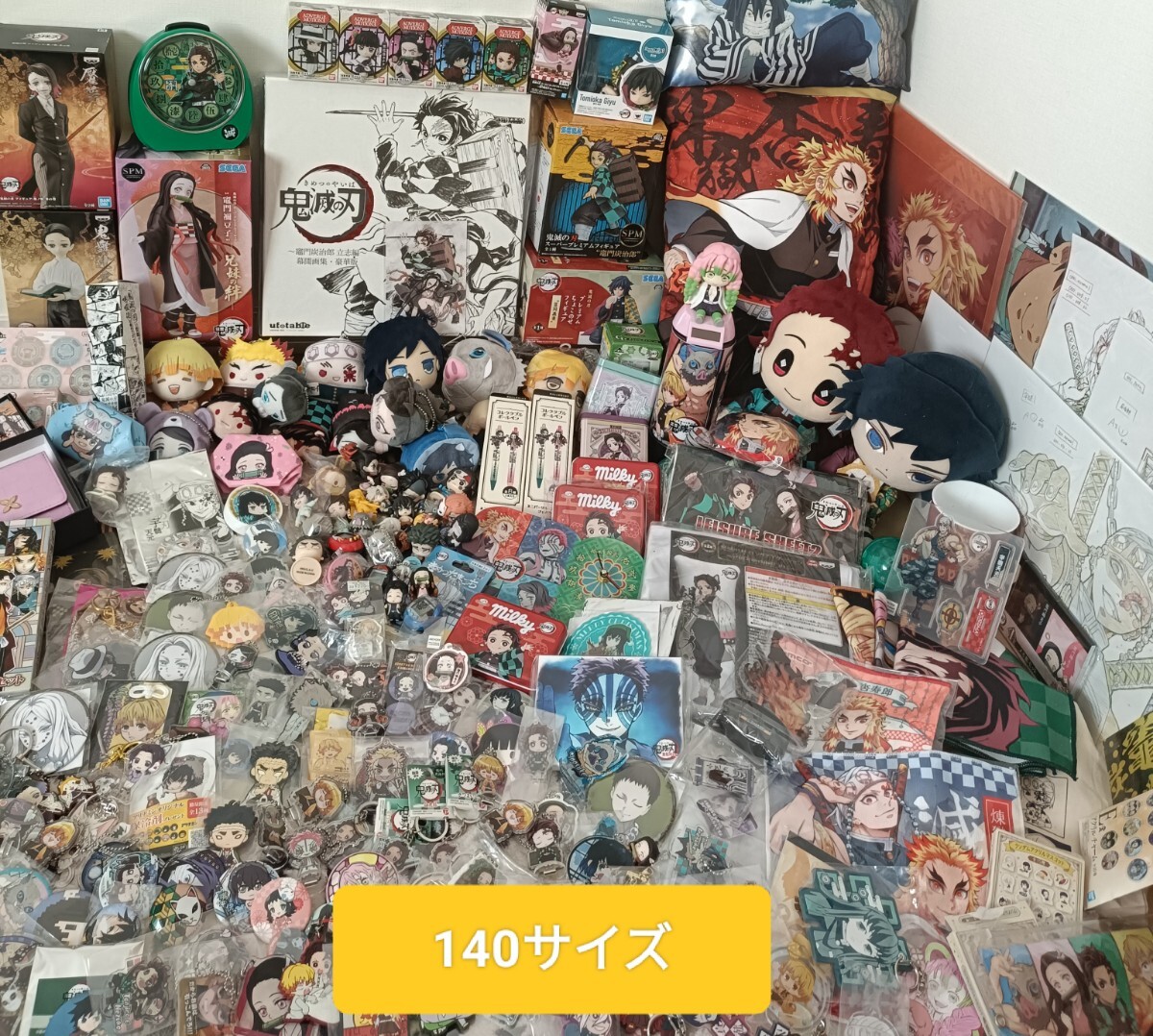 アニメグッズ雑貨まとめ売り 鬼滅の刃グッズ色々 大量ジャンク品セット
