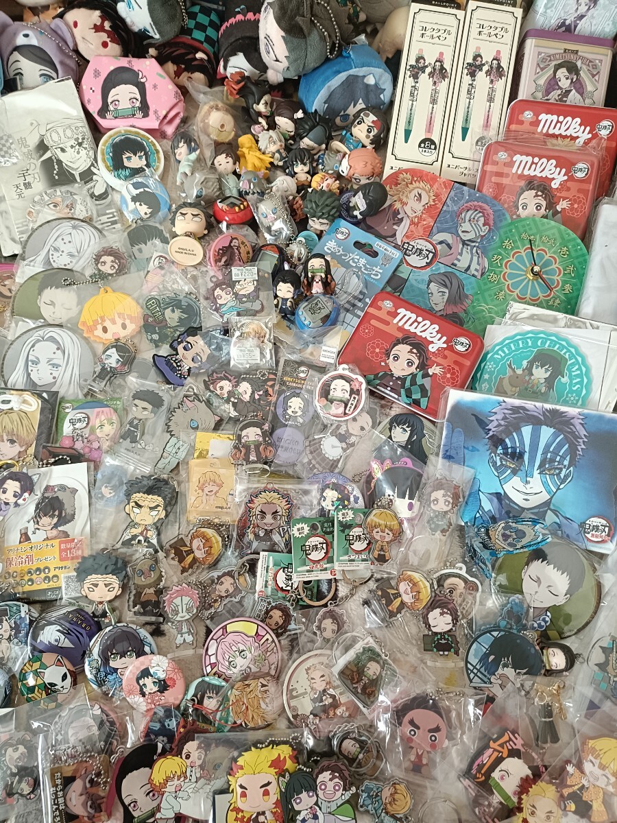 アニメグッズ雑貨まとめ売り 鬼滅の刃グッズ色々 大量ジャンク品セット