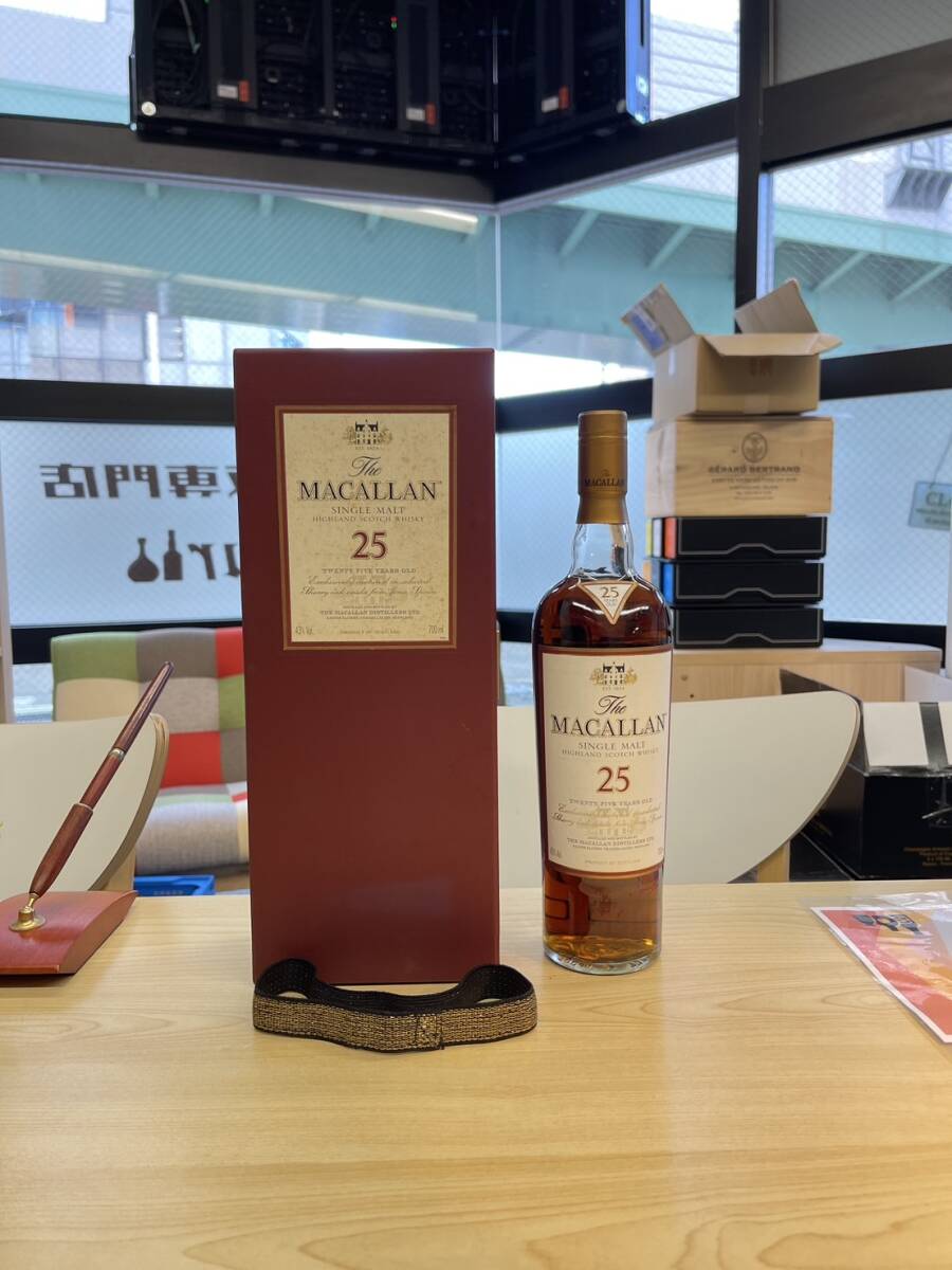 希少品】[ウイスキー] ザ・マッカラン 25年 シェリーオークカスク 旧