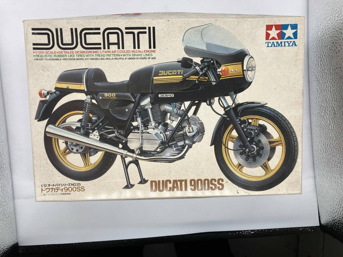 現状品 プラモデル タミヤ 1/12 ドウカティ 900SS オートバイシリーズ