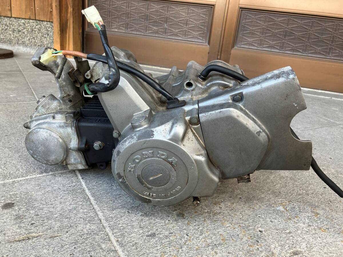 ホンダ スーパーカブ90カスタム エンジン本体 セル付き HA02 スーパー