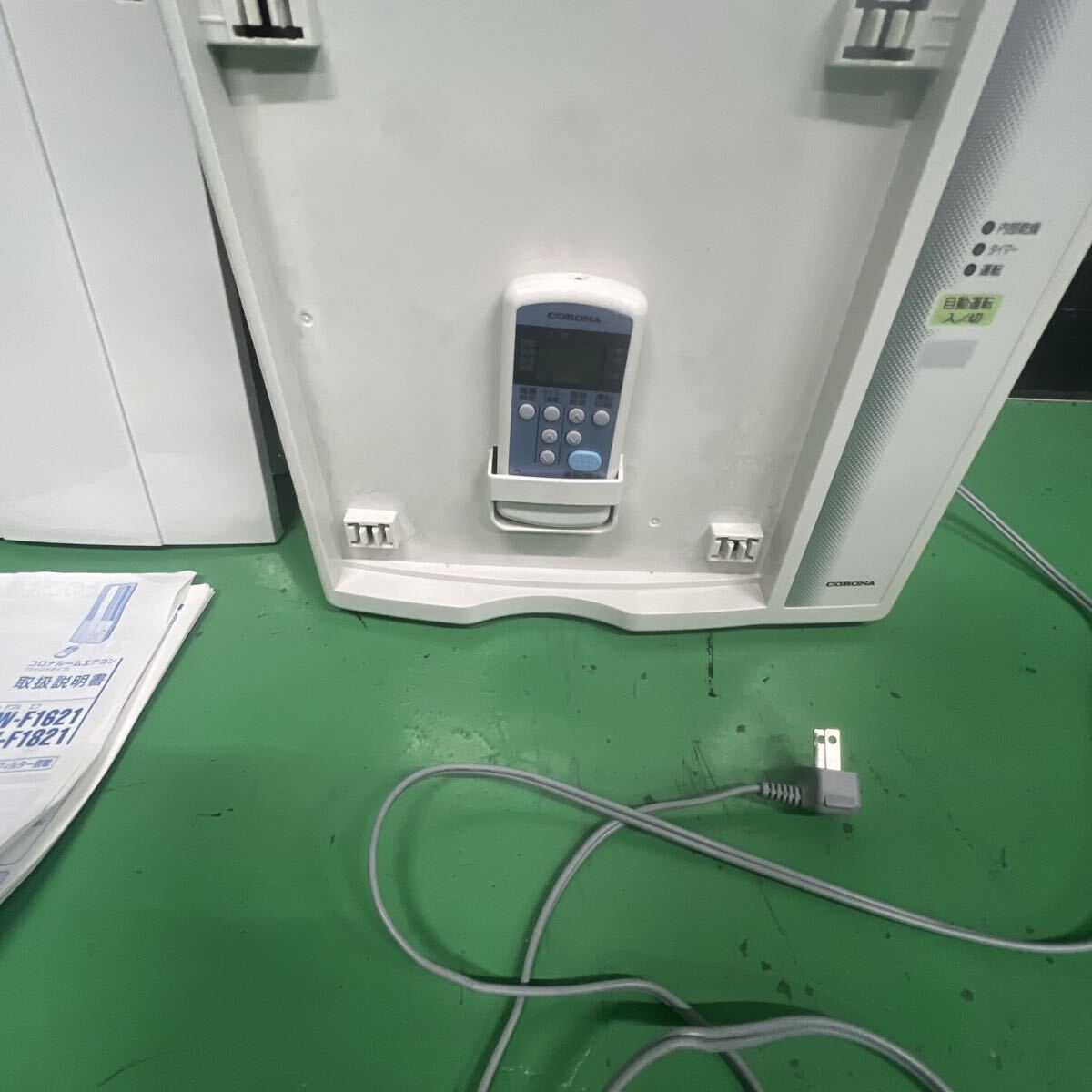 ●【直接引渡し限定】CORON 窓用エアコン CW-F1621 【製造年】2021年 数回使用美品・サッシ枠付き_6
