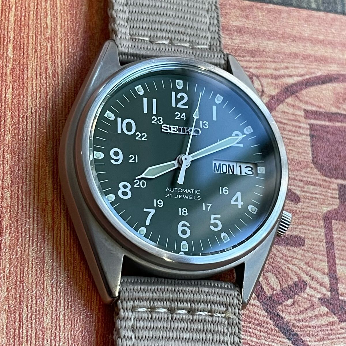 ミリタリーウォッチ SEIKO 21石 自動巻き automatic セイコー5 腕時計 
