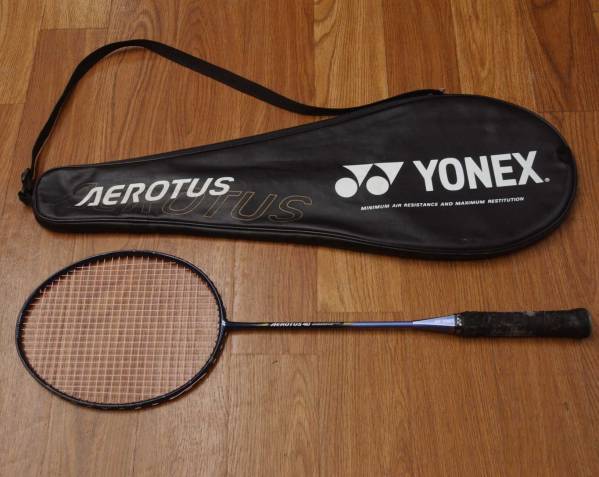 YONEX バドミントンラケット『AEROTUS 40』3U G5 中古 カバー付