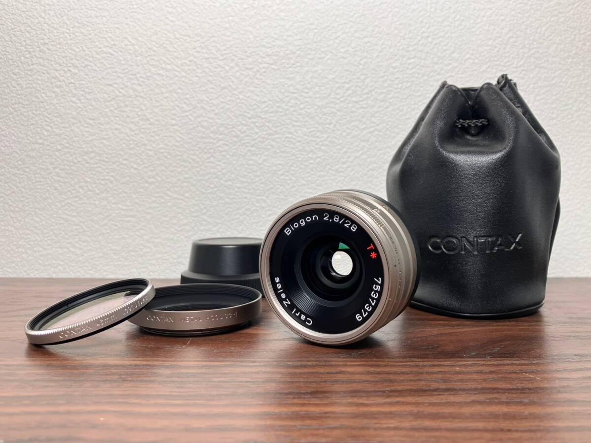 Y539 コンタックス CONTAX Carl Zeiss Biogon 28mm F2.8 T Gマウント ケース/フィルター/メタルフード ...