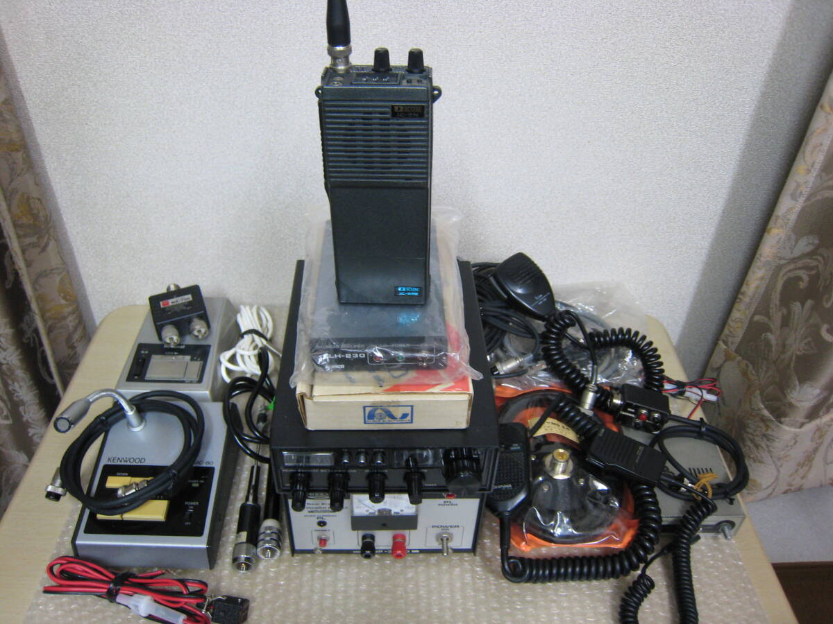 アマチュア無線／大量！周辺機器／ＣＢ無線／ハンディー機／スタンドマイク／その他／動けばラッキー／ジャンク_1