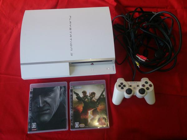 ＰＳ３　ＣＥＣＨ００ＣＷ ホワイト ４０GＢ ソフト2本付