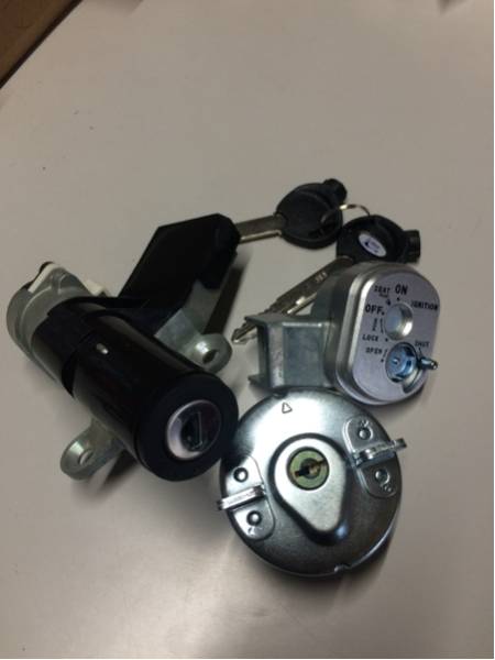 クレアスクーピー 新品キーセット シャッターキー付 送料540