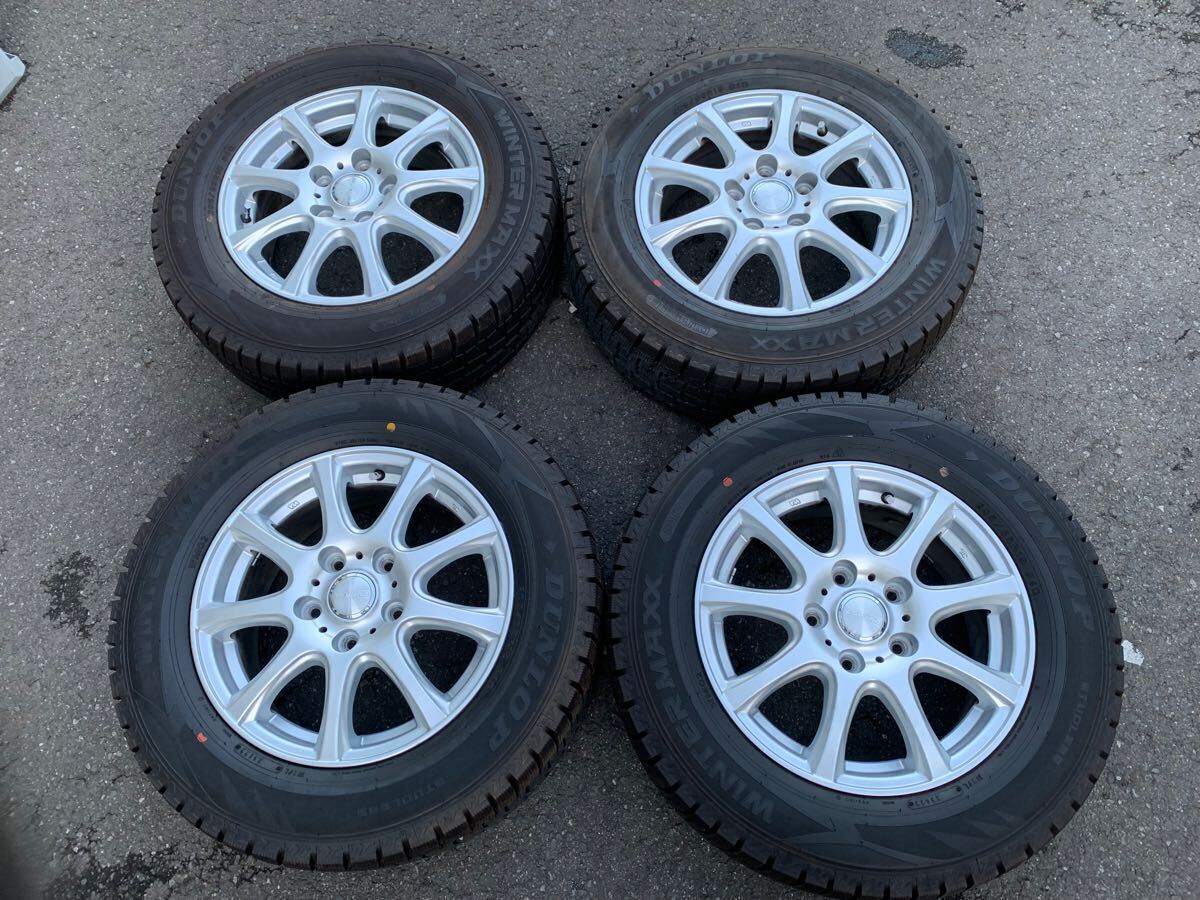 205/65R15 ダンロップ　ウインターマックス WM02 15インチ　6J　INSET53 PCD114.3　ステップワゴン　ノア　ボクシーなど_1