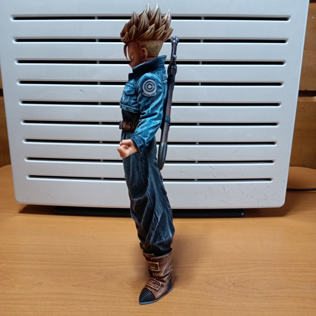 ドラゴンボールMSPトランクスリペイントフィギュア_2