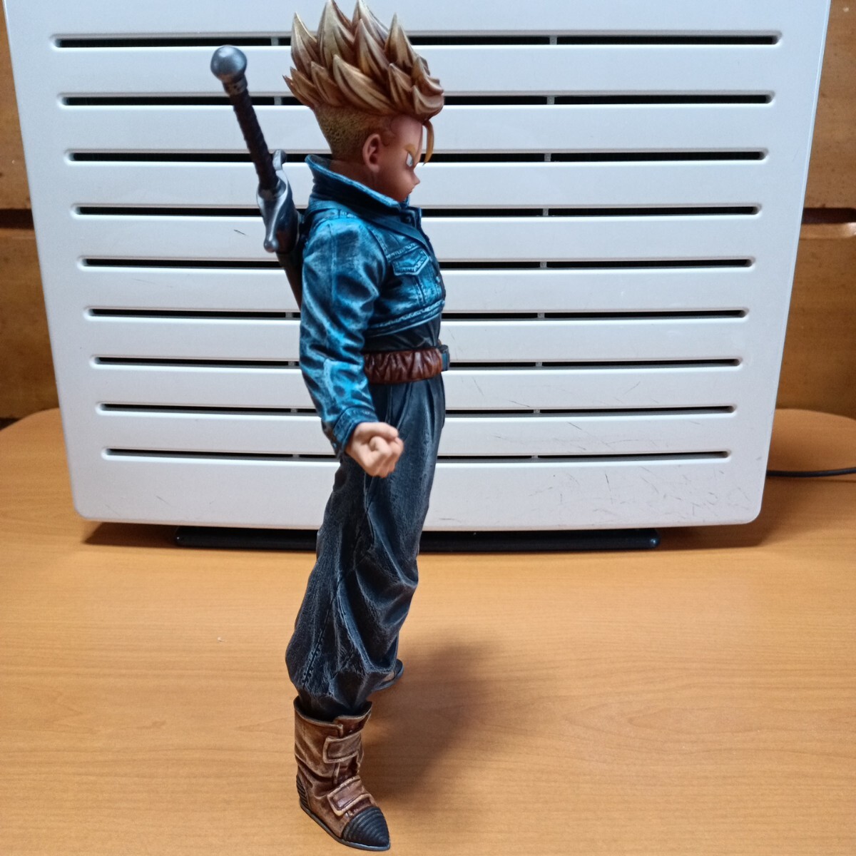 ドラゴンボールMSPトランクスリペイントフィギュア_4