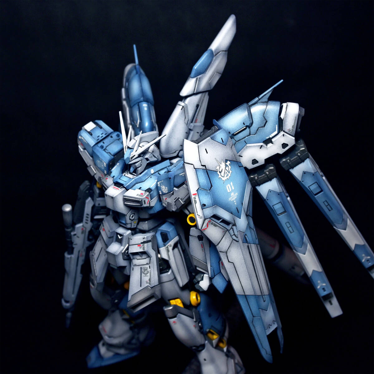 RG 1/144 RX-93-V2 Hi-vガンダム + フィン・ファンネルエフェクトセット 全塗装 完成品_2