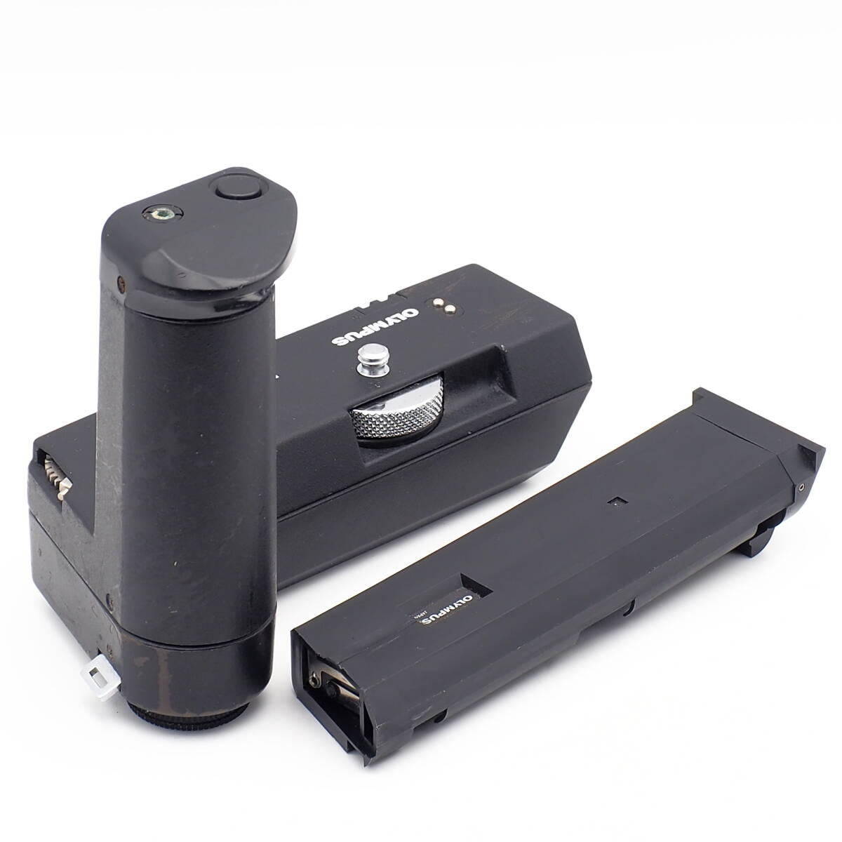 オリンパス OM-4 ボディ ワインダー2付き #667 単3ホルダーキレイ！OLYMPUS OM 用 WINDER 2 for OM-1 MD OM-2 OM-3 OM