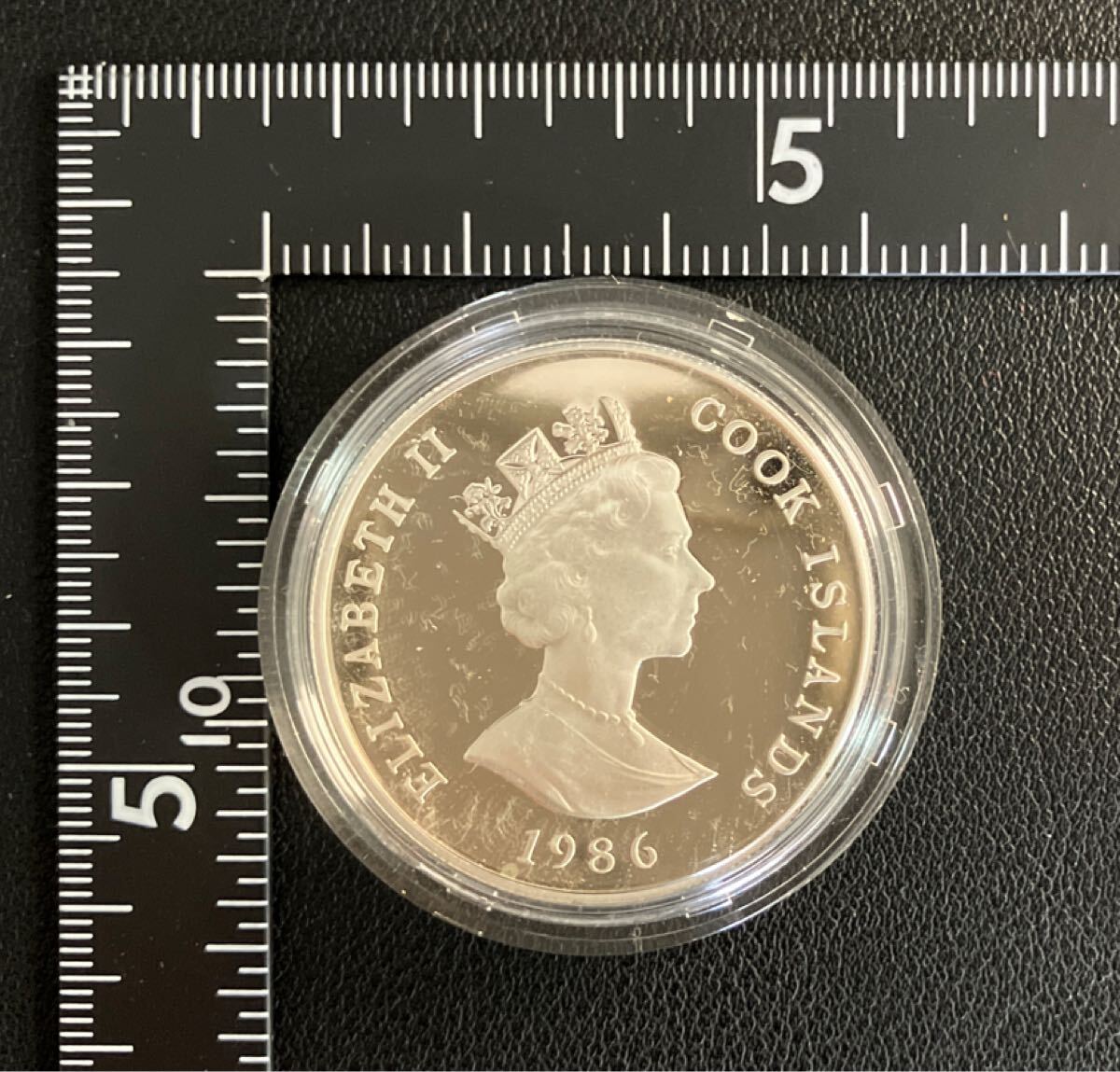 1986年 クック諸島 エリザベス2世女王生誕60周年記念 1ドル銀貨 ケース