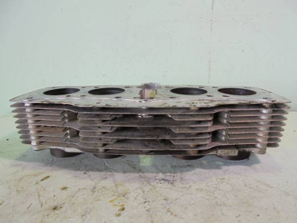 ホンダ CB750 K2 エンジン シリンダーブロック (検 K1 K3 K4 )