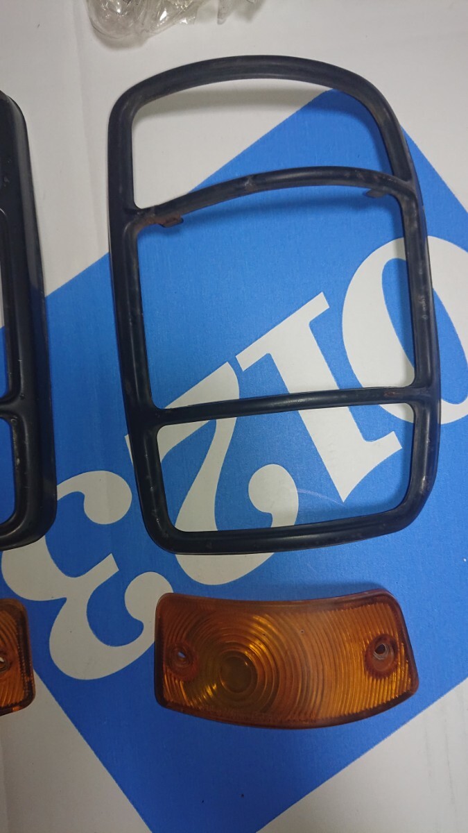 サニートラック　テールランプリム　左右　ウィンカーレンズ付_3