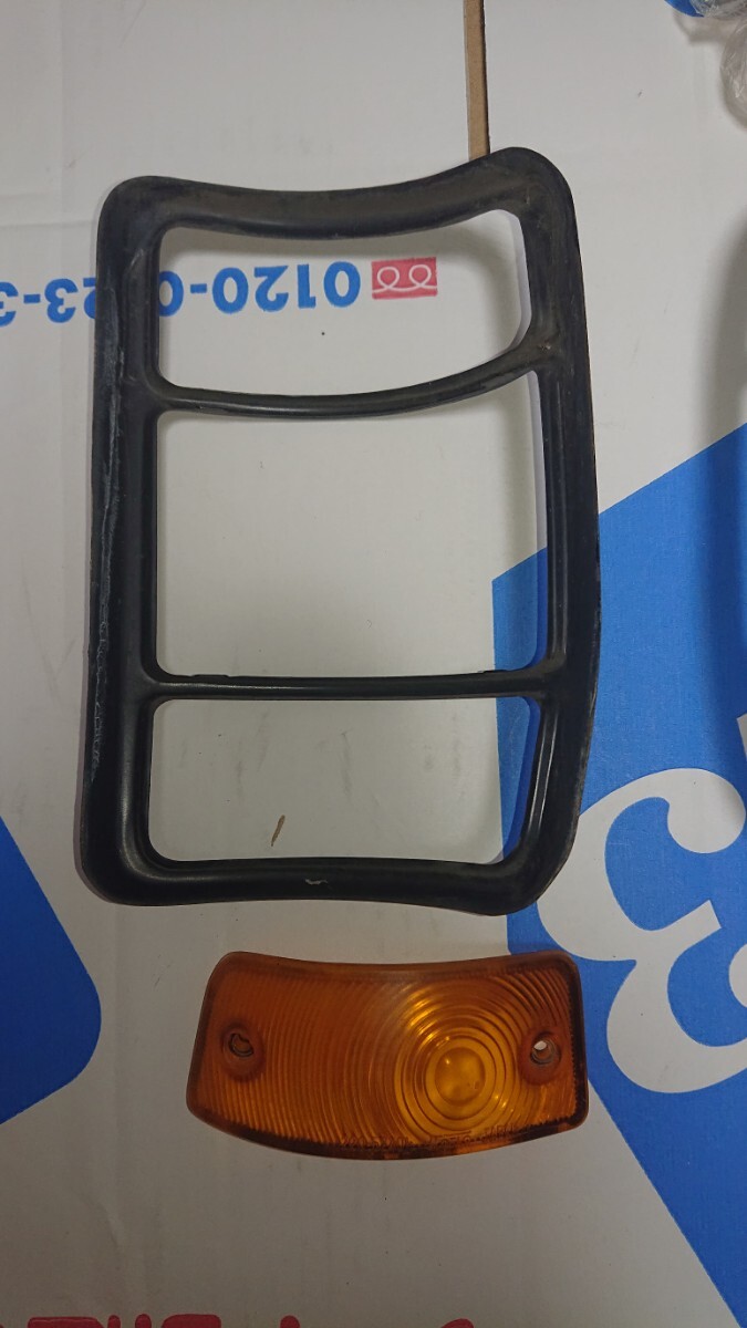サニートラック　テールランプリム　左右　ウィンカーレンズ付_5