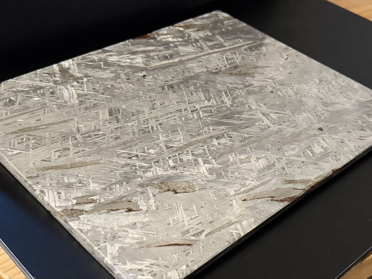 【525g】アルタイ隕石 直方体　標本｜美しいウィドマンシュテッテン 525gアルタイ隕石 直方体 標本｜美しいウィドマンシュテッテン 【525g