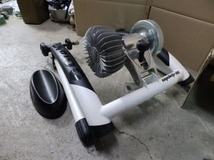 ★ GIANT ジャイアント Cyclotron Fluid ST サイクルトレーナー 54cmx49cmx27cm 中古！