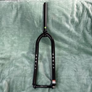 サーリー　ローサイド用　フォーク　新品