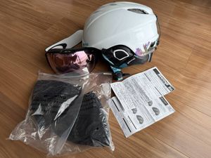 スキー用品　スワンズヘルメット　オークリーPRISMゴーグル　セット