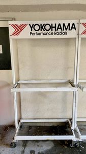 Yokohamaタイヤラック