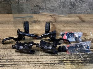 JO145 シマノ SHIMANO デオーレ DEORE XT BL-M8100 BR-M8120 油圧式ブレーキレバー 左右