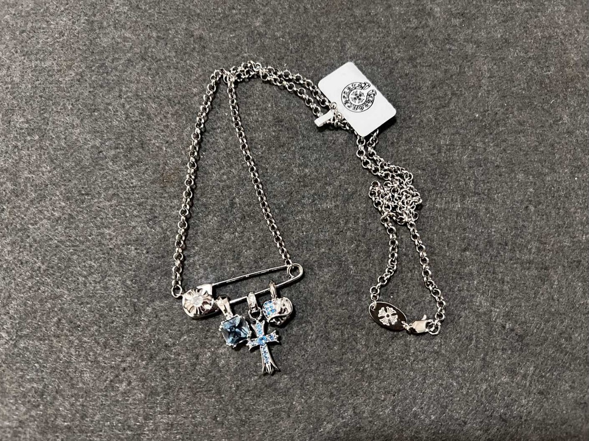 ネックレスクロス クロムハーツ 3連 ネックレス chrome hearts クロム 