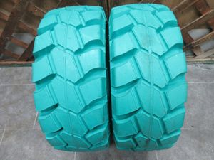 【G591】18x7-8/4.25 4.33 ブリヂストン PUNCNON LUG01 2本セット!!未使用品♪