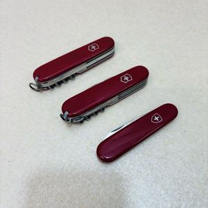 H4489★中古品★VICTORINOX ビクトリノックス マルチツール ナイフ 赤★現状品★同梱不可