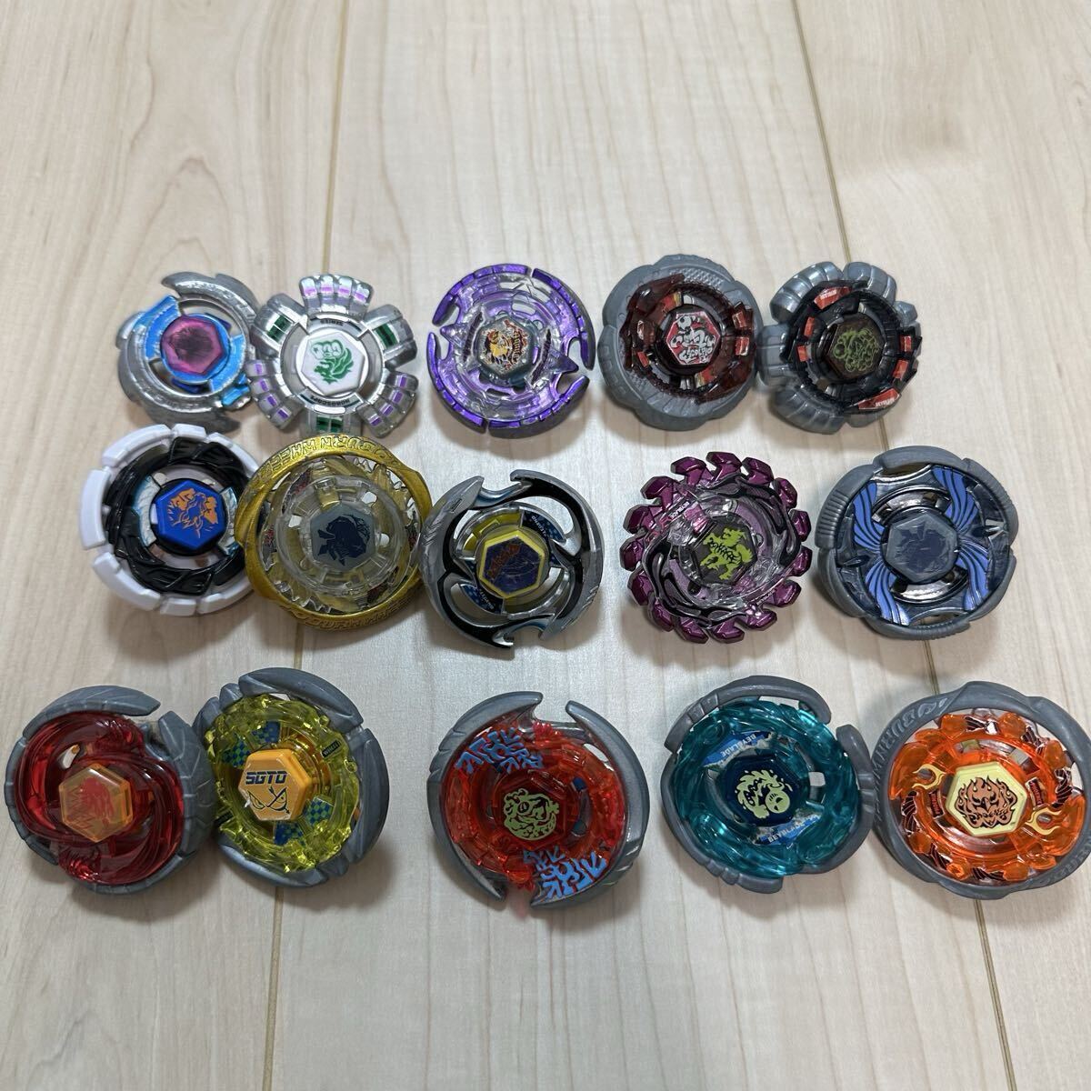 1円スタート メタルファイトベイブレード 30個セット ランチャーセット