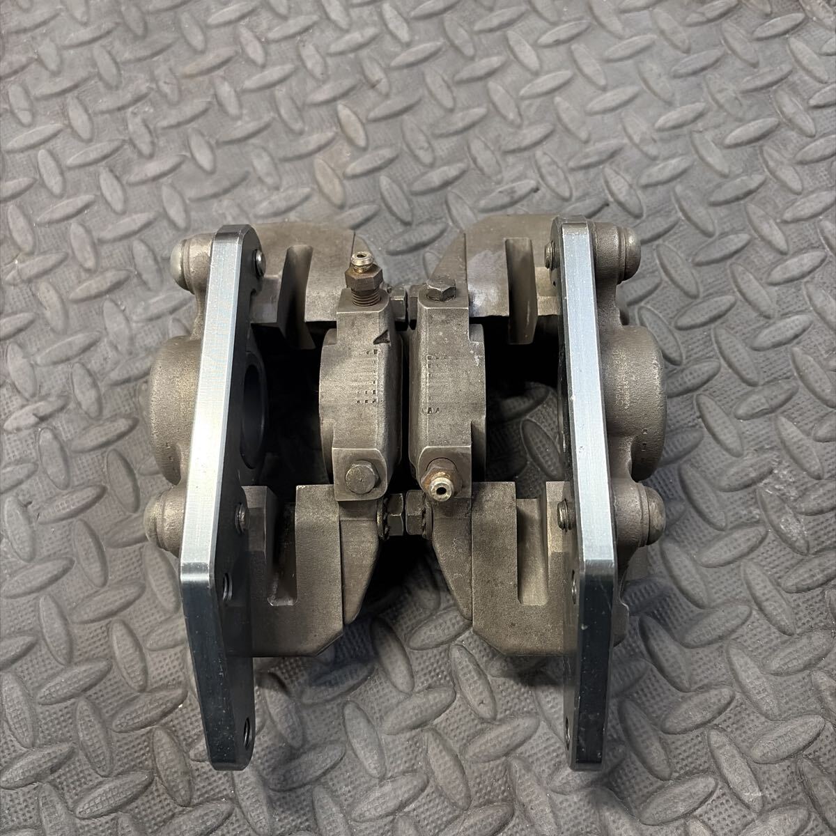 AP Lockheed ブレーキキャリパー 左右セットCP2696 AP Lockheed