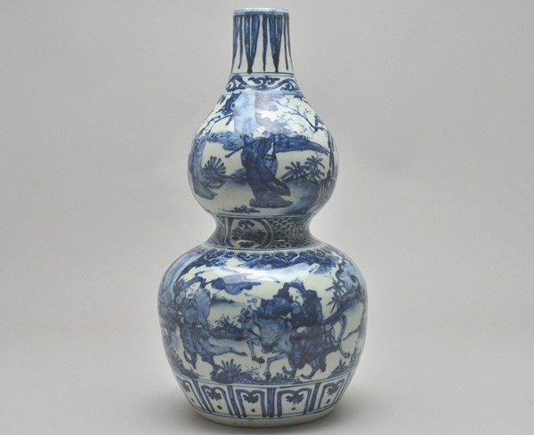 龍泉窑大瓶 置物 中国古美術 中国骨董品：龍泉窯の青磁の買取と鑑定・査定、オークション出品