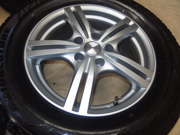 WARENスタッドレス付215/65R16+35 20ヴェルファイアアルファード
