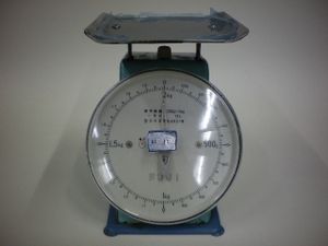 3kg 計量 はかり 金属製　ビンテージ　レトロ はかり 昔の値段と価格推移は？｜1件の売買データからはかり 昔の価値