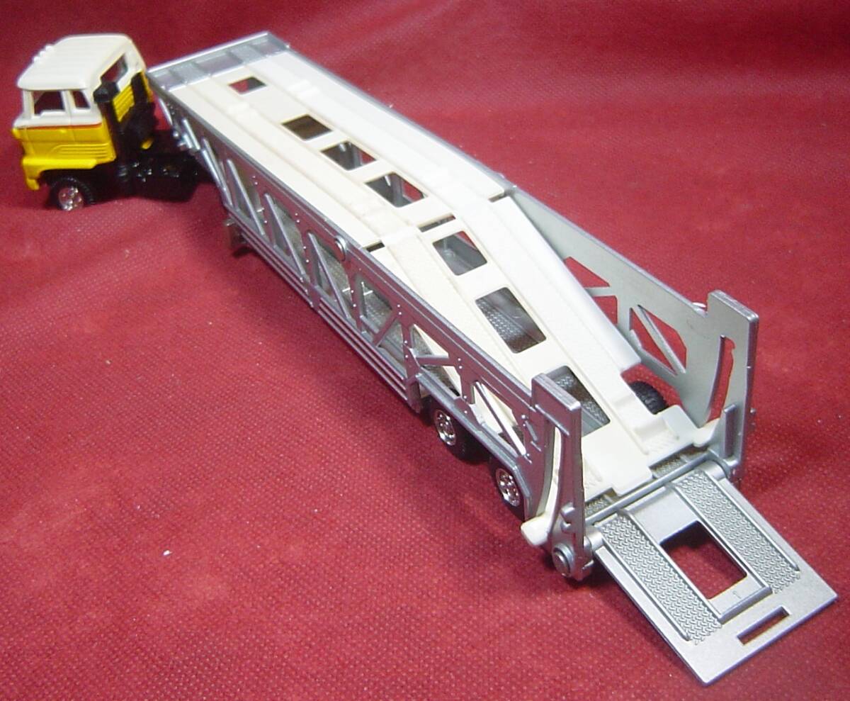 66D51-39 絶版 トミカ ダンディ ＃031 日野 カートランスポーター 1/60