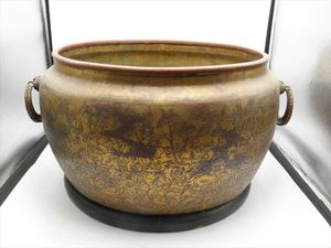 金属 火鉢の値段と価格推移は？｜27件の売買データから金属 火鉢の価値 