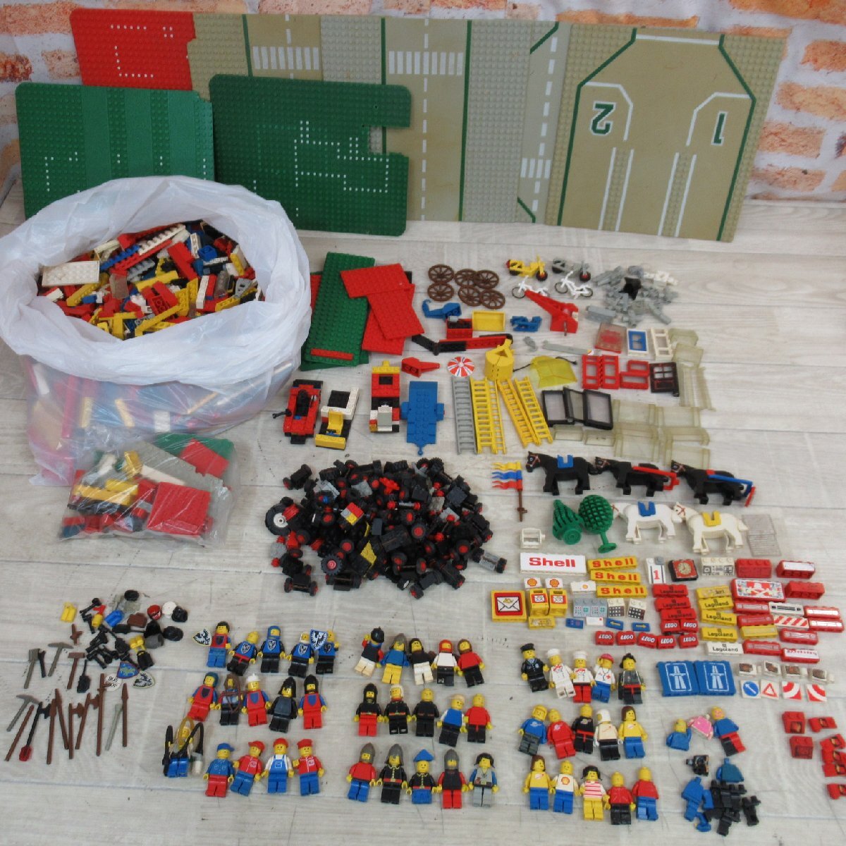 LEGOLANDの値段と価格推移は？｜15件の売買データからLEGOLANDの価値が 