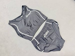 陸上 女子 ユニフォームのYahoo!オークション(旧ヤフオク!)の相場