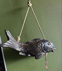 囲炉裏 自在鉤 魚の値段と価格推移は？｜10件の売買データから囲炉裏