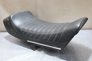 ジュリアーリシートの値段と価格推移は？｜6件の売買データからジュリ