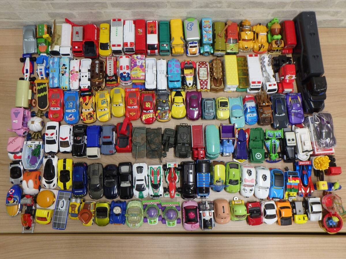 トミカ、カーズ、ディズニーまとめ売り65点 トミカ、カーズ