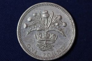 イギリス1ポンド硬貨の値段と価格推移は？｜3件の売買データから