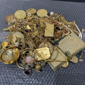 メッキアクセサリーの値段と価格推移は？｜638件の売買データから